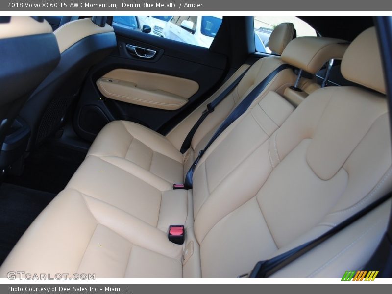 Denim Blue Metallic / Amber 2018 Volvo XC60 T5 AWD Momentum