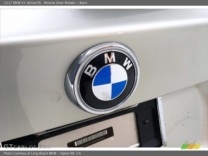 Mineral Silver Metallic / Black 2017 BMW X3 sDrive28i