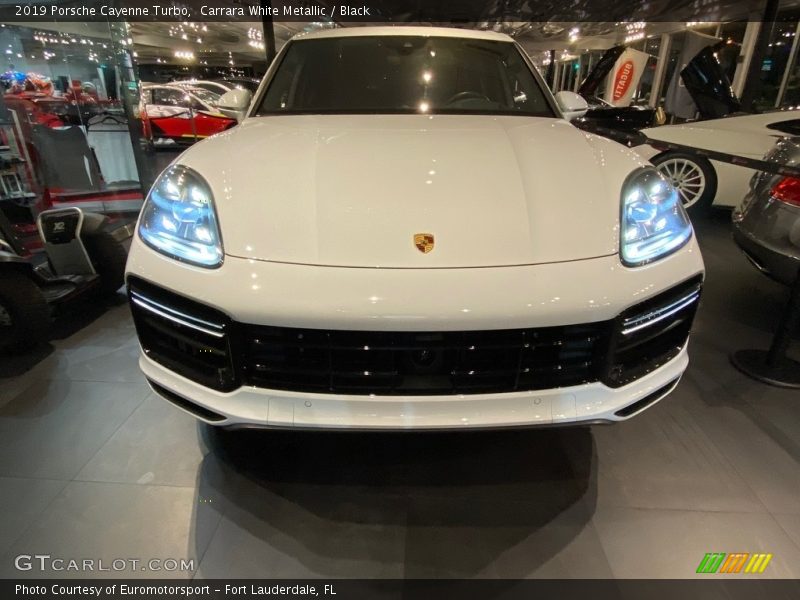 Carrara White Metallic / Black 2019 Porsche Cayenne Turbo