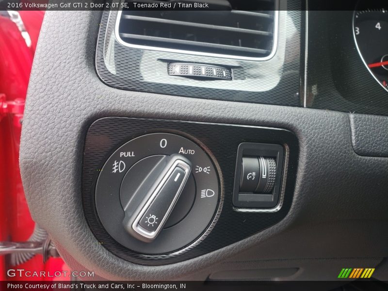 Toenado Red / Titan Black 2016 Volkswagen Golf GTI 2 Door 2.0T SE