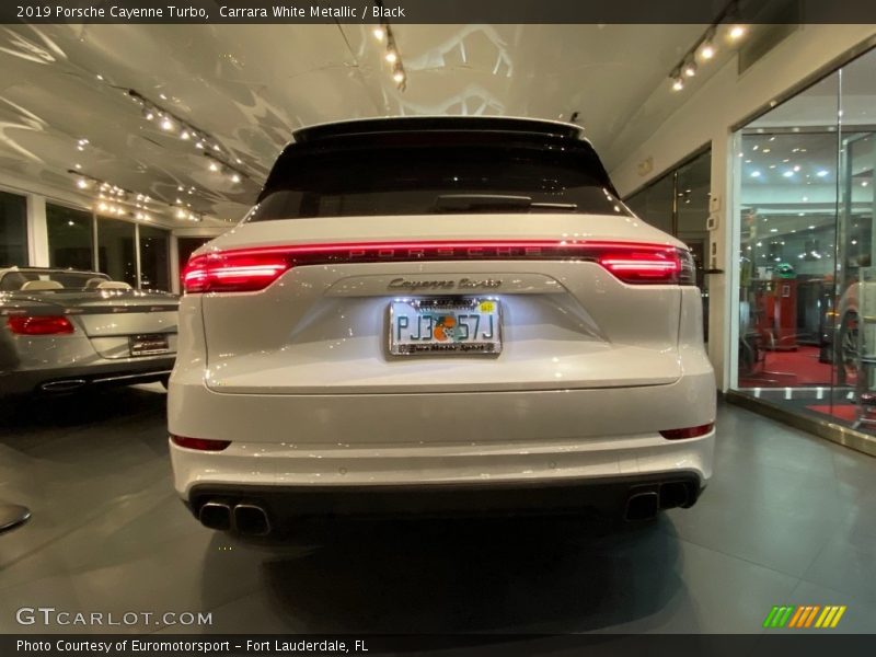 Carrara White Metallic / Black 2019 Porsche Cayenne Turbo