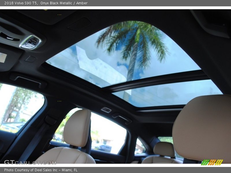 Onyx Black Metallic / Amber 2018 Volvo S90 T5