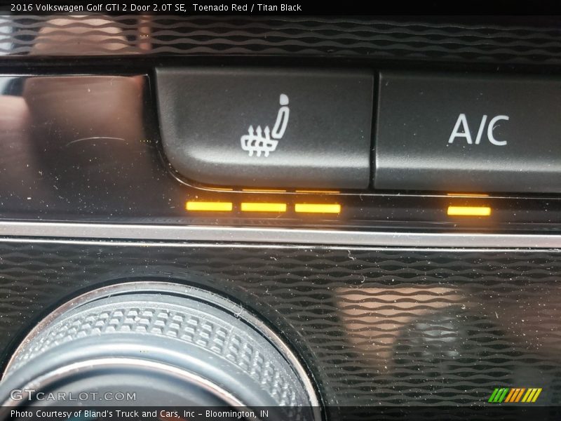 Toenado Red / Titan Black 2016 Volkswagen Golf GTI 2 Door 2.0T SE