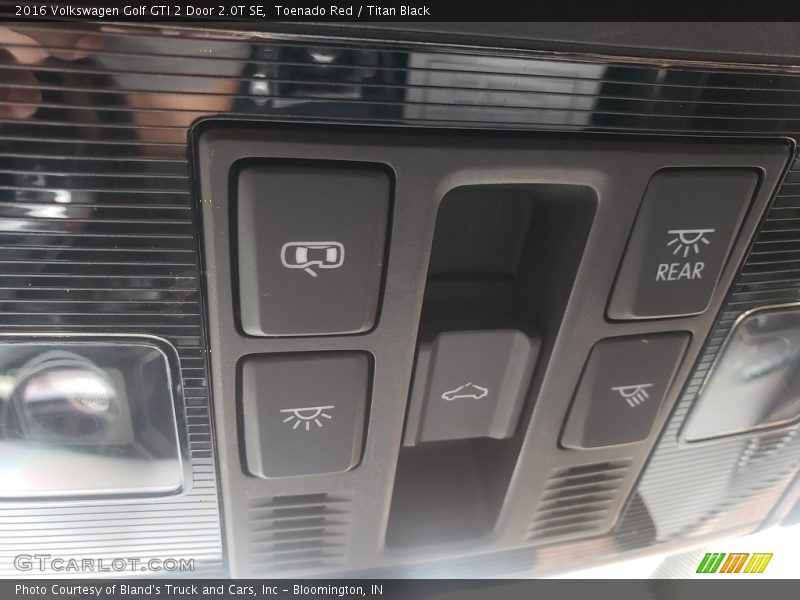 Toenado Red / Titan Black 2016 Volkswagen Golf GTI 2 Door 2.0T SE