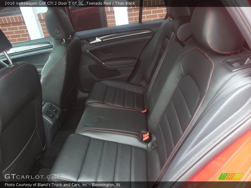 Toenado Red / Titan Black 2016 Volkswagen Golf GTI 2 Door 2.0T SE