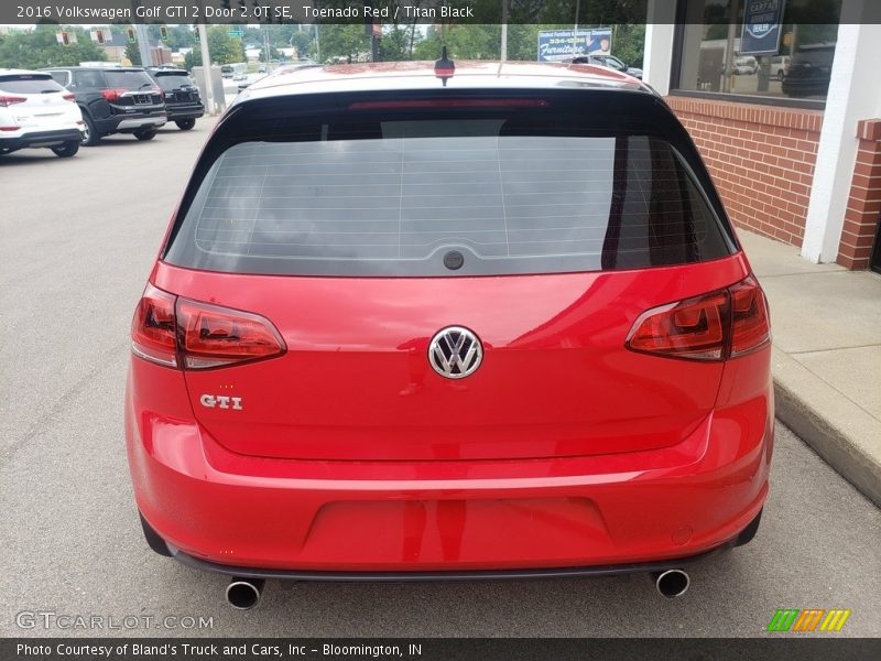Toenado Red / Titan Black 2016 Volkswagen Golf GTI 2 Door 2.0T SE