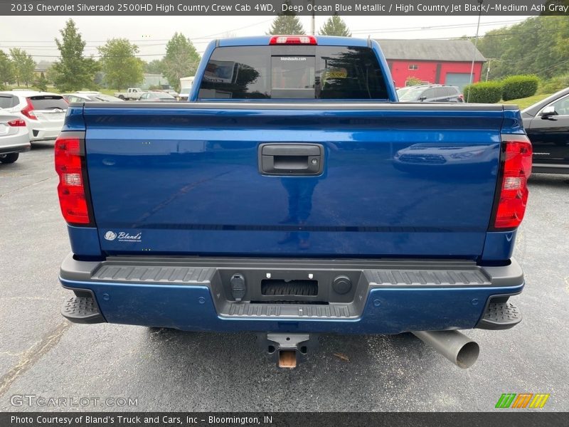 Deep Ocean Blue Metallic / High Country Jet Black/­Medium Ash Gray 2019 Chevrolet Silverado 2500HD High Country Crew Cab 4WD