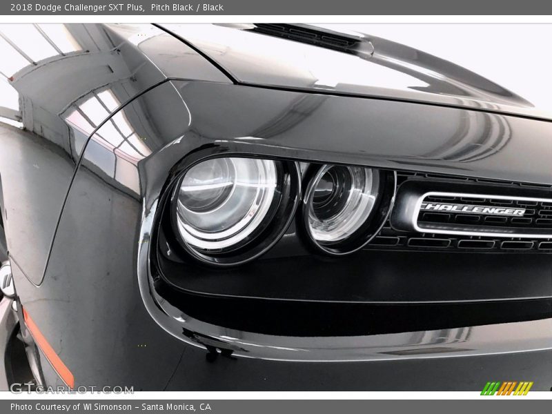 Pitch Black / Black 2018 Dodge Challenger SXT Plus