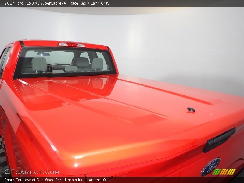 Race Red / Earth Gray 2017 Ford F150 XL SuperCab 4x4