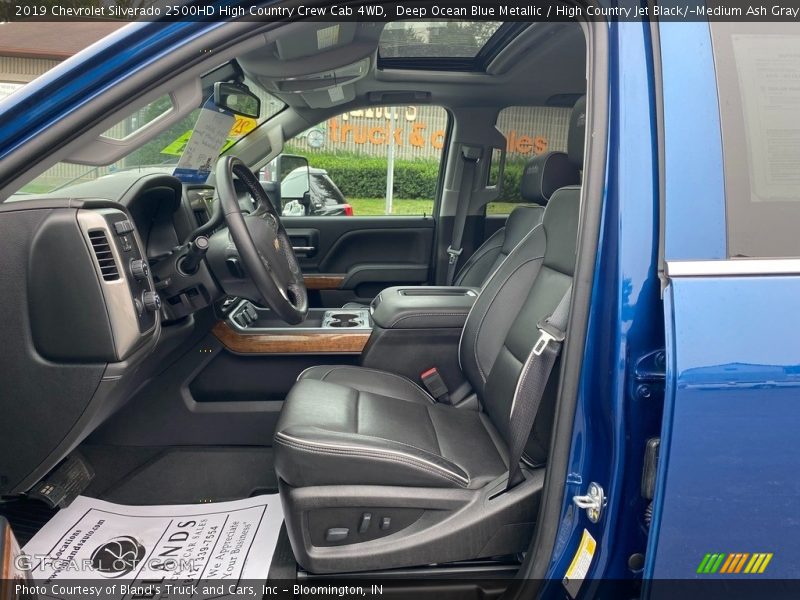 Deep Ocean Blue Metallic / High Country Jet Black/­Medium Ash Gray 2019 Chevrolet Silverado 2500HD High Country Crew Cab 4WD