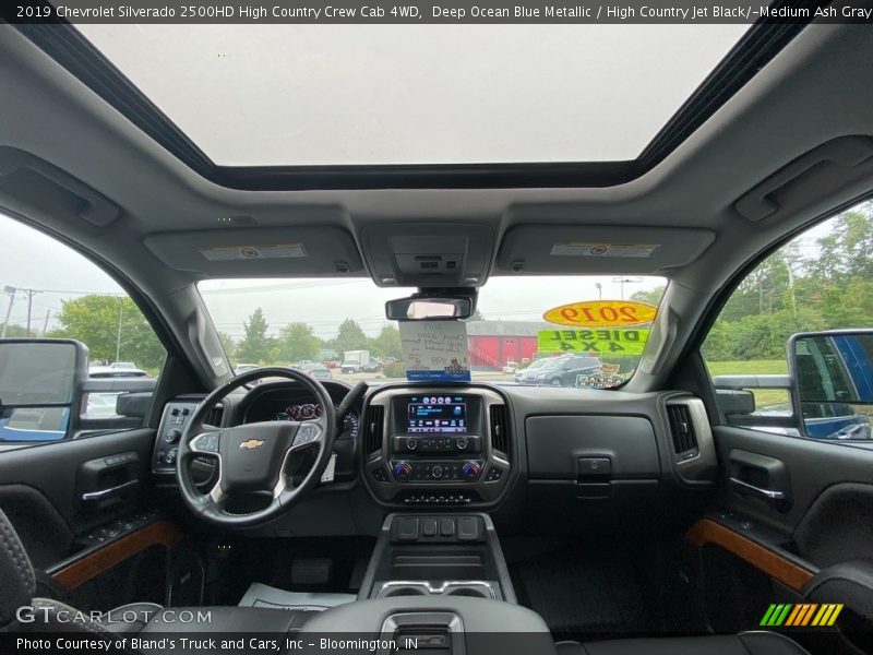 Deep Ocean Blue Metallic / High Country Jet Black/­Medium Ash Gray 2019 Chevrolet Silverado 2500HD High Country Crew Cab 4WD