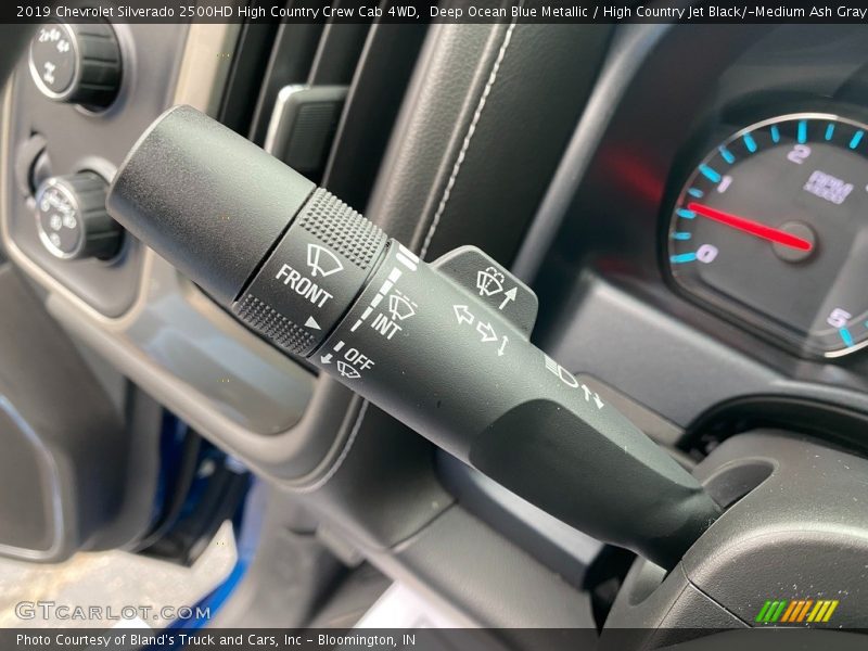 Deep Ocean Blue Metallic / High Country Jet Black/­Medium Ash Gray 2019 Chevrolet Silverado 2500HD High Country Crew Cab 4WD