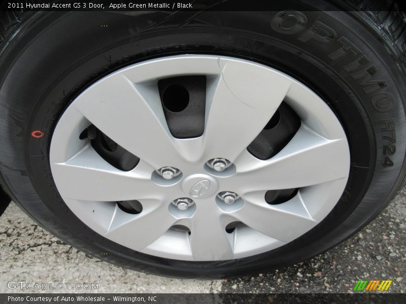Apple Green Metallic / Black 2011 Hyundai Accent GS 3 Door