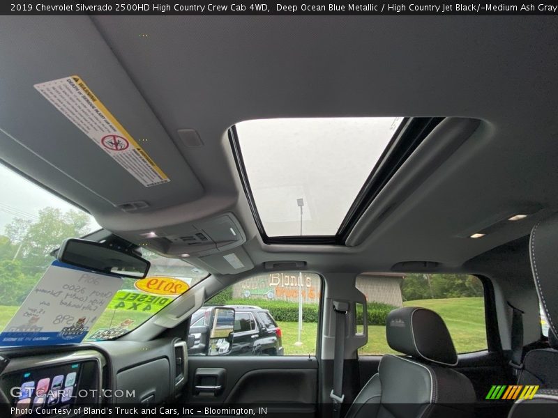 Deep Ocean Blue Metallic / High Country Jet Black/­Medium Ash Gray 2019 Chevrolet Silverado 2500HD High Country Crew Cab 4WD