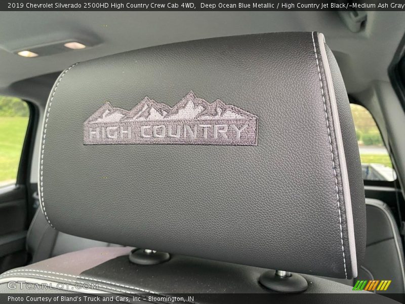 Deep Ocean Blue Metallic / High Country Jet Black/­Medium Ash Gray 2019 Chevrolet Silverado 2500HD High Country Crew Cab 4WD
