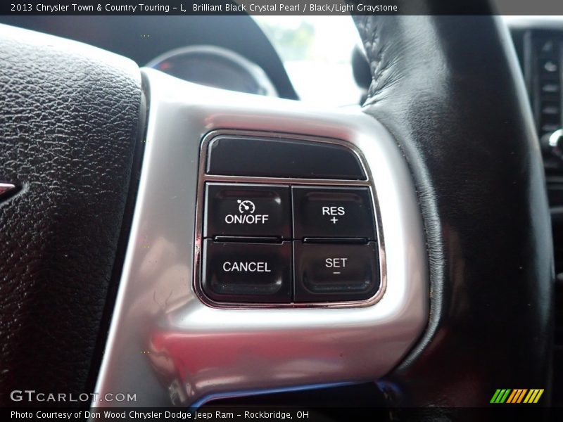 Brilliant Black Crystal Pearl / Black/Light Graystone 2013 Chrysler Town & Country Touring - L