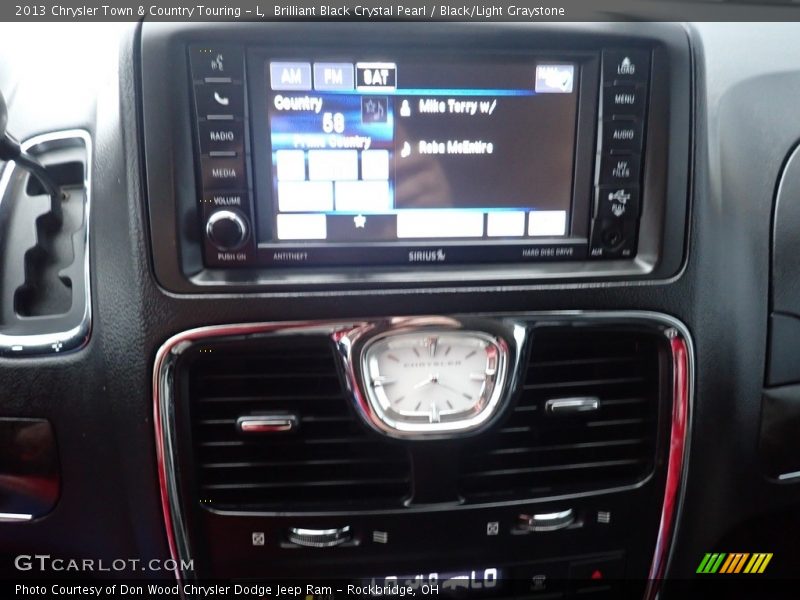 Brilliant Black Crystal Pearl / Black/Light Graystone 2013 Chrysler Town & Country Touring - L