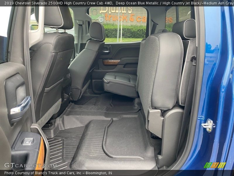 Deep Ocean Blue Metallic / High Country Jet Black/­Medium Ash Gray 2019 Chevrolet Silverado 2500HD High Country Crew Cab 4WD