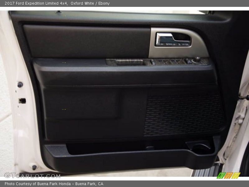 Oxford White / Ebony 2017 Ford Expedition Limited 4x4