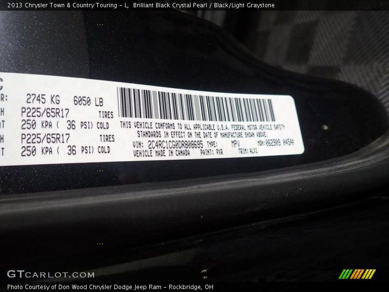 Brilliant Black Crystal Pearl / Black/Light Graystone 2013 Chrysler Town & Country Touring - L