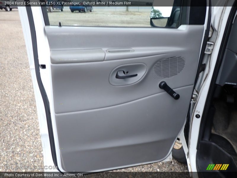 Oxford White / Medium Flint 2004 Ford E Series Van E150 XL Passenger