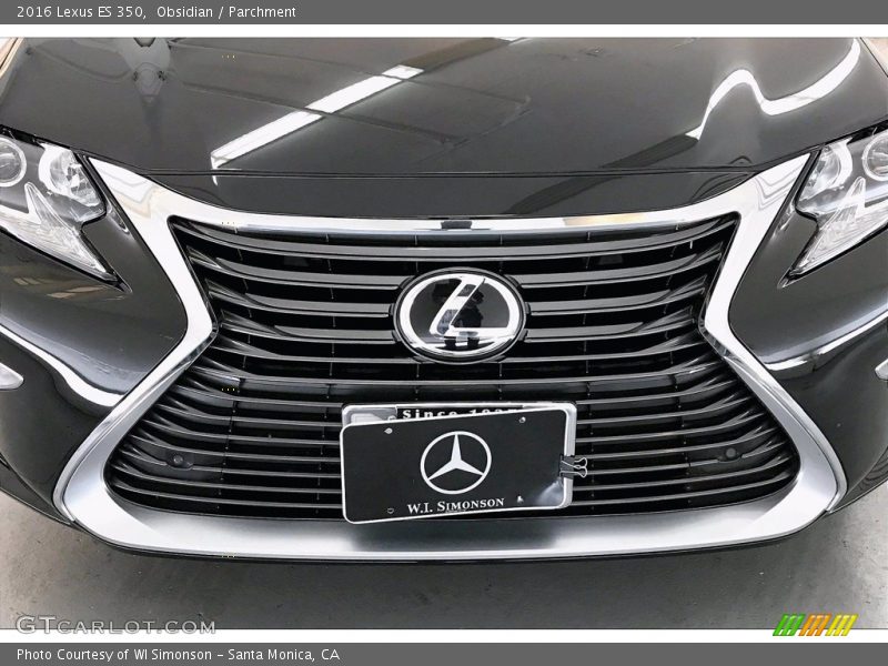 Obsidian / Parchment 2016 Lexus ES 350