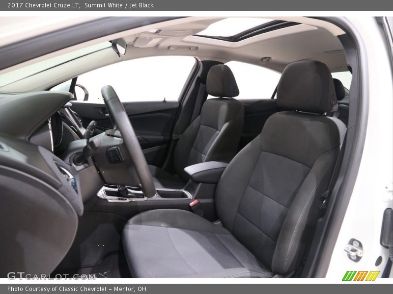 Summit White / Jet Black 2017 Chevrolet Cruze LT