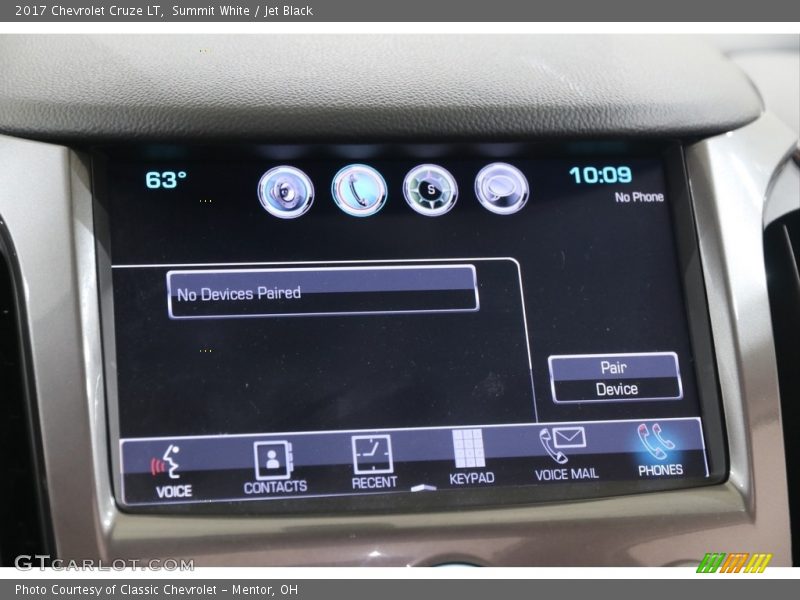 Summit White / Jet Black 2017 Chevrolet Cruze LT