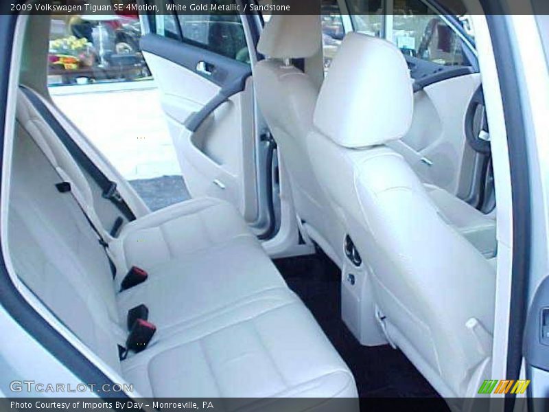 White Gold Metallic / Sandstone 2009 Volkswagen Tiguan SE 4Motion