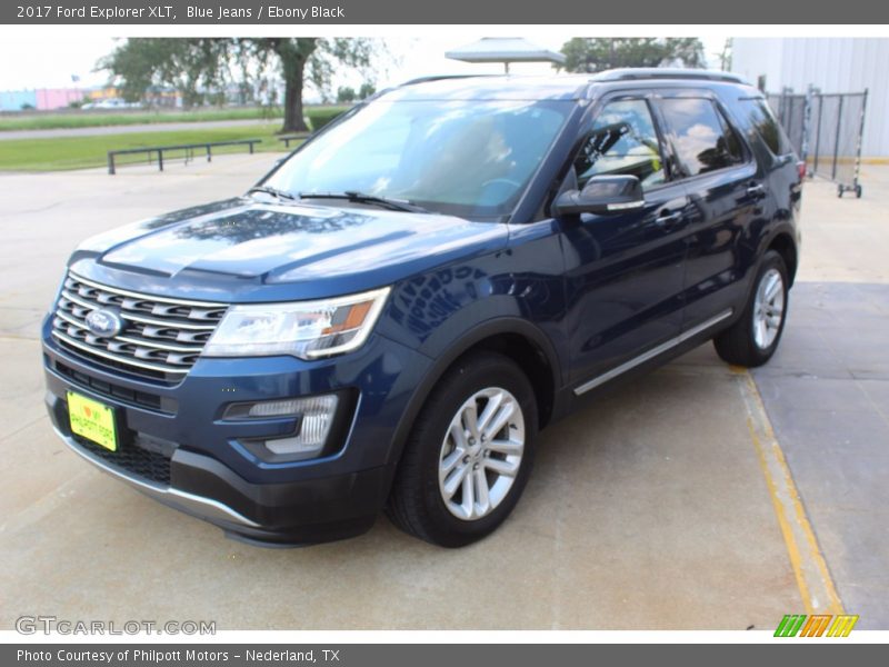 Blue Jeans / Ebony Black 2017 Ford Explorer XLT