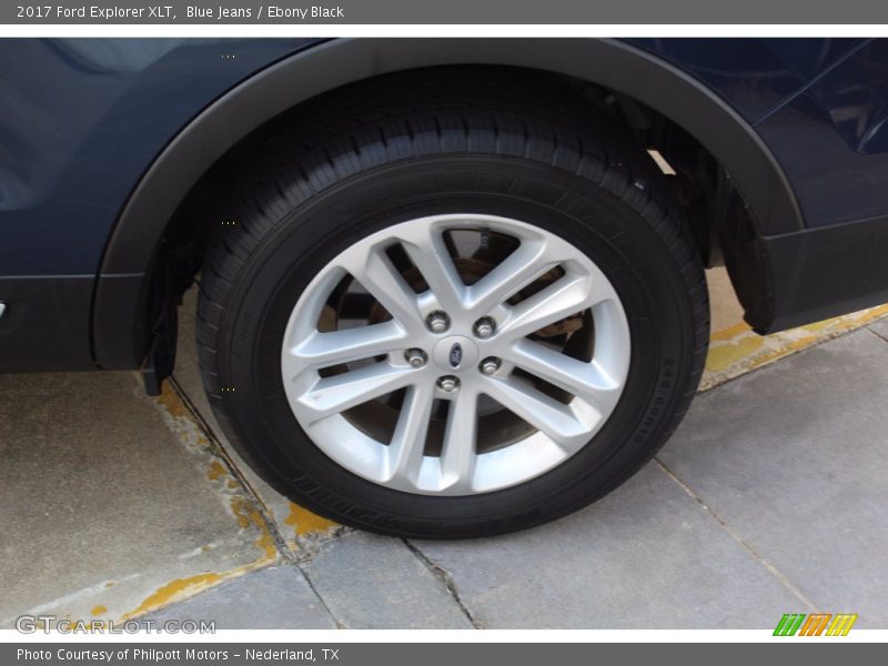 Blue Jeans / Ebony Black 2017 Ford Explorer XLT