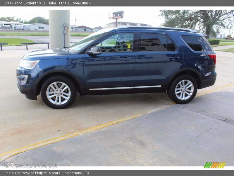 Blue Jeans / Ebony Black 2017 Ford Explorer XLT
