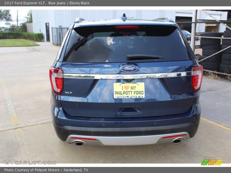 Blue Jeans / Ebony Black 2017 Ford Explorer XLT