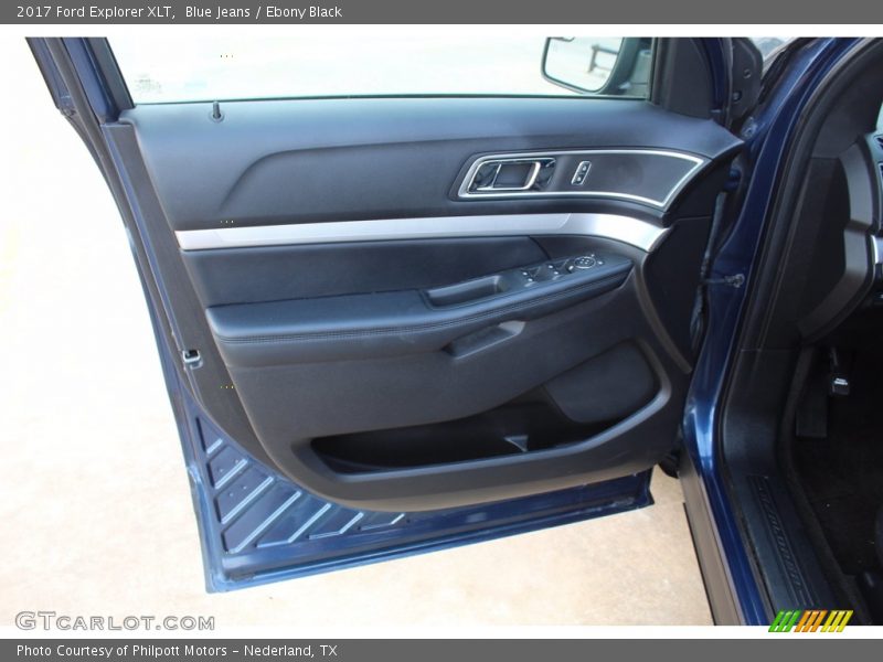 Blue Jeans / Ebony Black 2017 Ford Explorer XLT