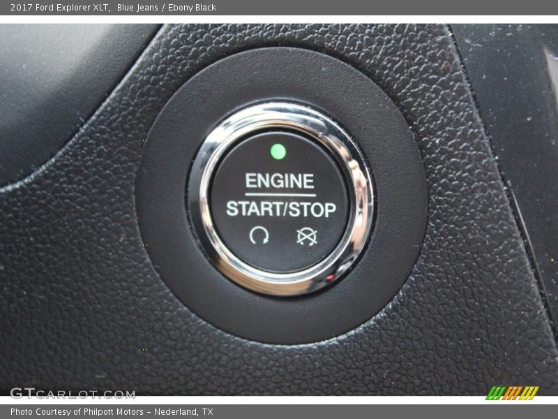 Blue Jeans / Ebony Black 2017 Ford Explorer XLT