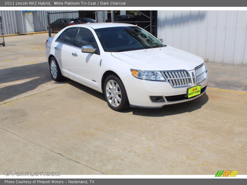 Front 3/4 View of 2011 MKZ Hybrid