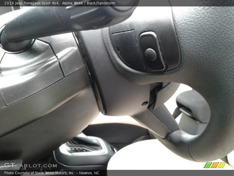 Alpine White / Black/Sandstorm 2019 Jeep Renegade Sport 4x4