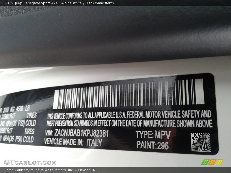 Alpine White / Black/Sandstorm 2019 Jeep Renegade Sport 4x4