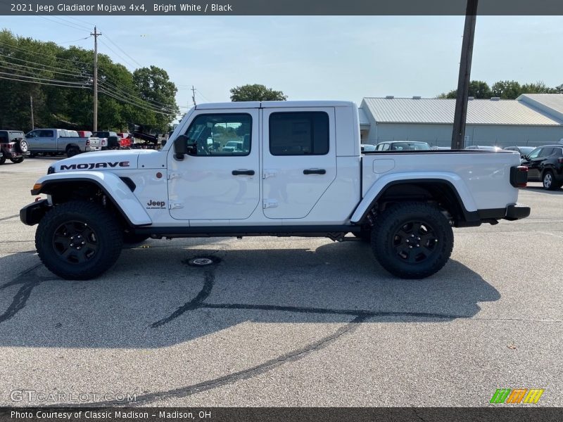  2021 Gladiator Mojave 4x4 Bright White