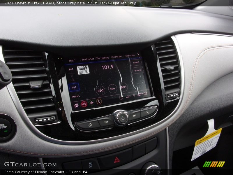 Stone Gray Metallic / Jet Black/­Light Ash Gray 2021 Chevrolet Trax LT AWD