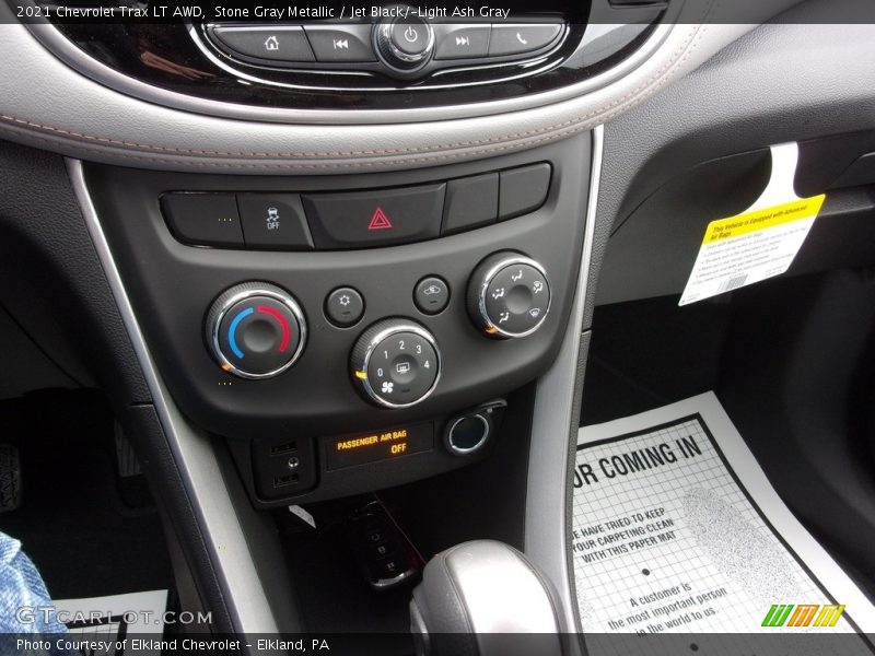 Stone Gray Metallic / Jet Black/­Light Ash Gray 2021 Chevrolet Trax LT AWD