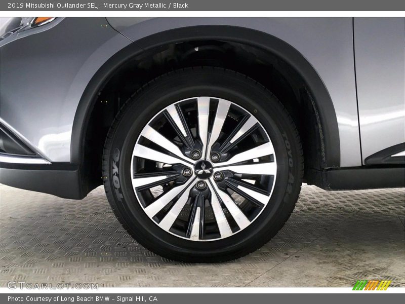 Mercury Gray Metallic / Black 2019 Mitsubishi Outlander SEL