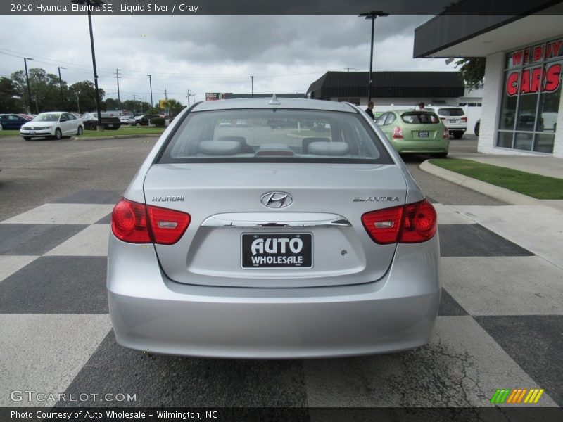 Liquid Silver / Gray 2010 Hyundai Elantra SE