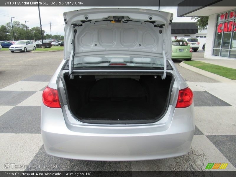 Liquid Silver / Gray 2010 Hyundai Elantra SE