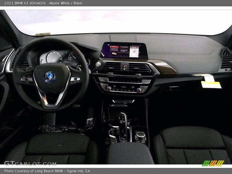 Alpine White / Black 2021 BMW X3 sDrive30i