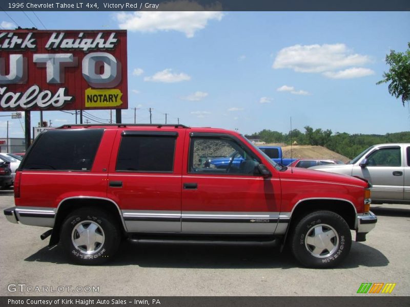 Victory Red / Gray 1996 Chevrolet Tahoe LT 4x4