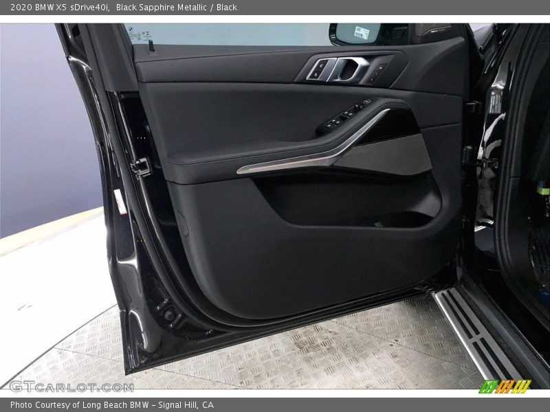 Black Sapphire Metallic / Black 2020 BMW X5 sDrive40i