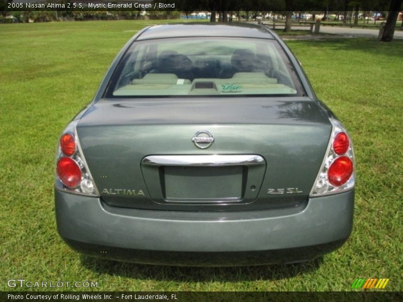 Mystic Emerald Green / Blond 2005 Nissan Altima 2.5 S
