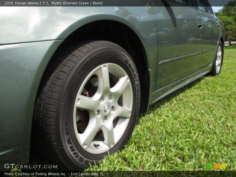 Mystic Emerald Green / Blond 2005 Nissan Altima 2.5 S