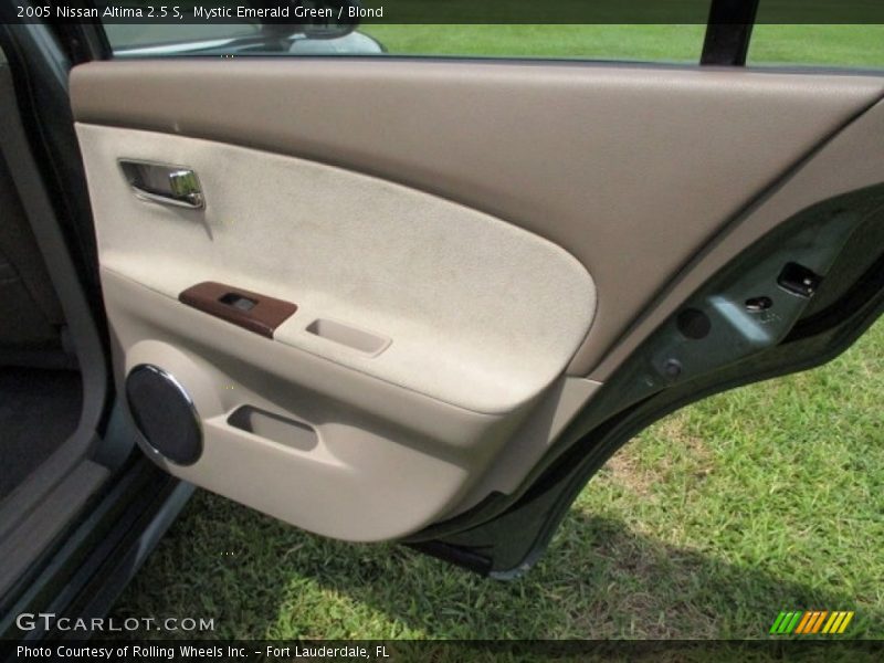 Mystic Emerald Green / Blond 2005 Nissan Altima 2.5 S